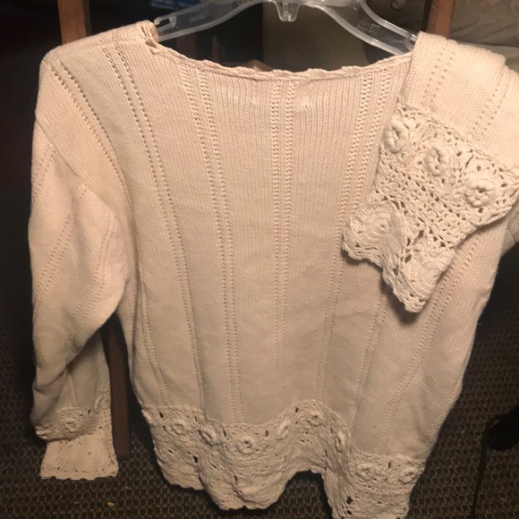 Sweater - Picture 3 of 3